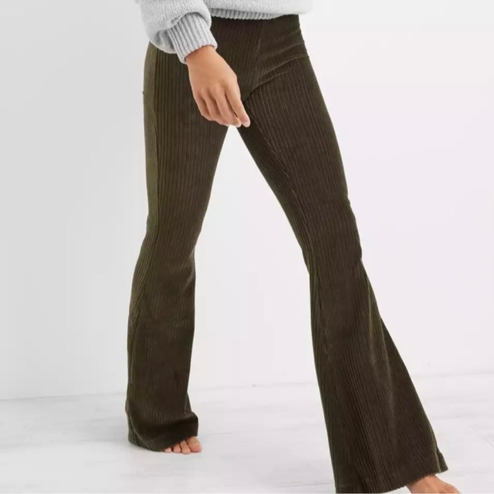 Aerie Groove On Velour High Waisted Flare Pants Green XS